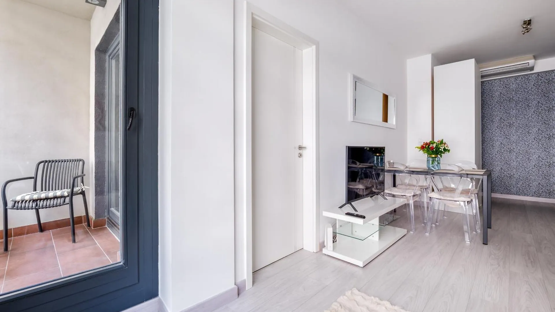 Rames-Cosmo Downtown Apartment With Rooftop Pool Budapest