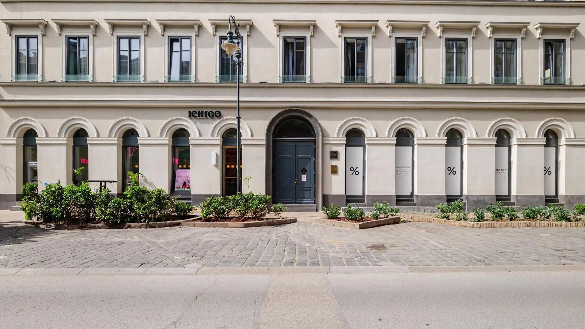 Rames-Cosmo Downtown Apartment With Rooftop Pool Budapest Hungary